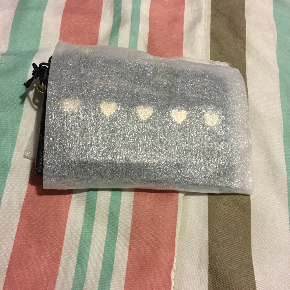 NWT Victoria’s Secret wallet/coin purse!! - Picture 3 of 5